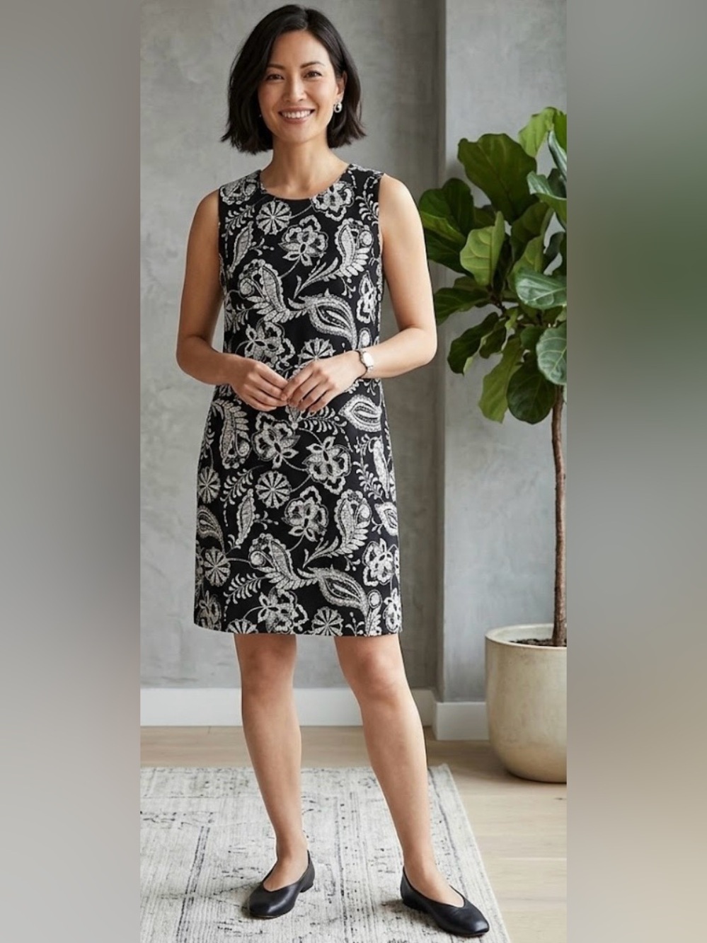 Artisan NY Shift Dress Black Floral Sleeveless Knee Length Zip Back Women Back